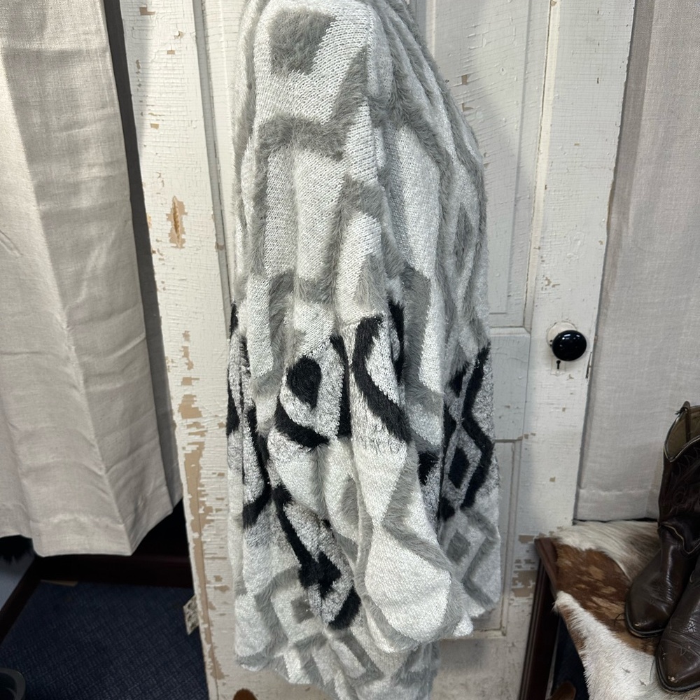 Multiples Black and Gray Diamond Pattern Cardigan - image 2
